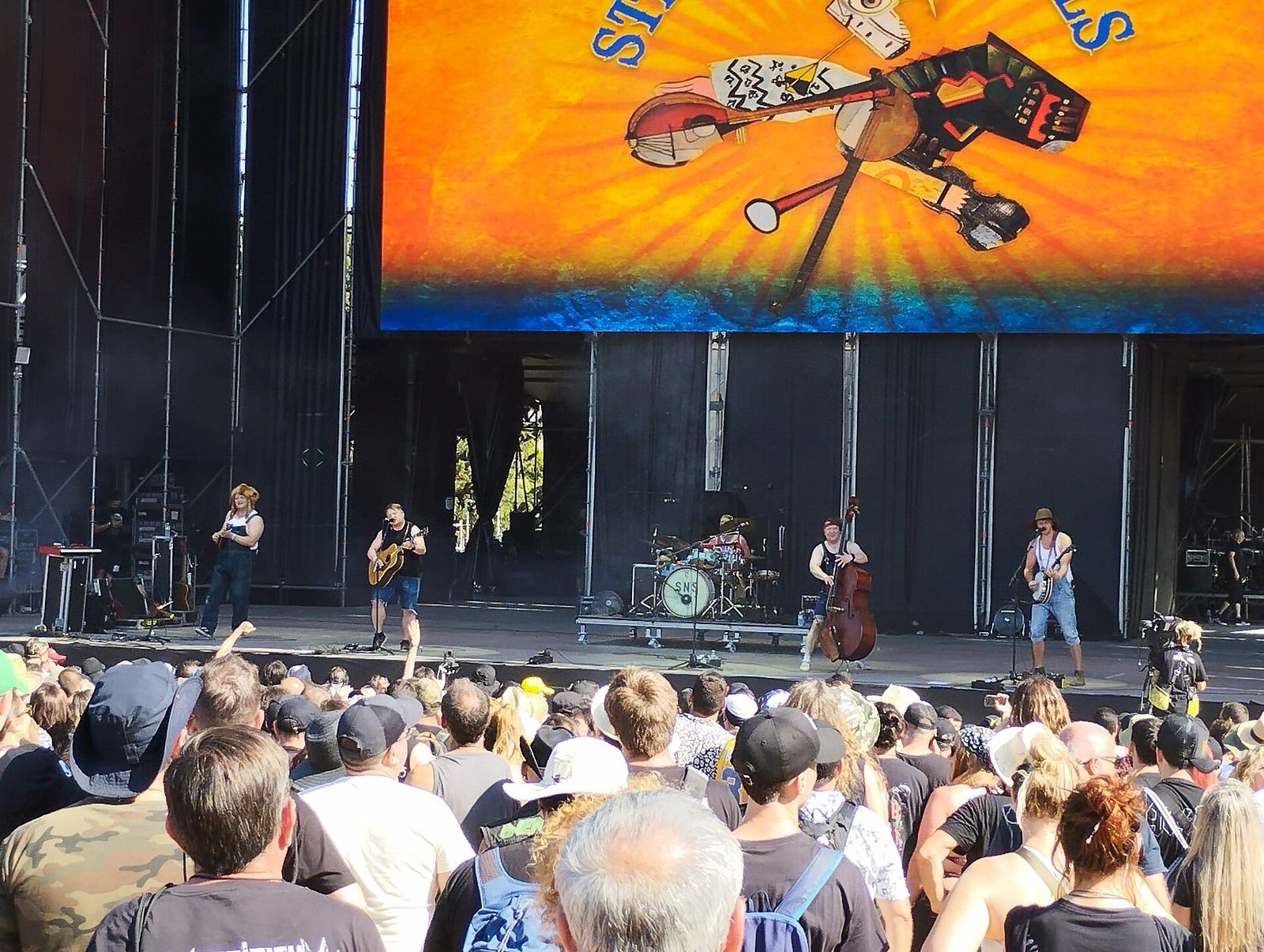 Bluegrass music festival crowd (2023)